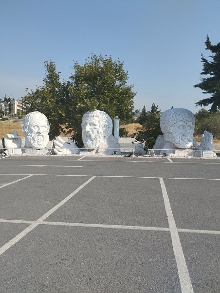 99 Πτηνοτροφεία (κορυφή)