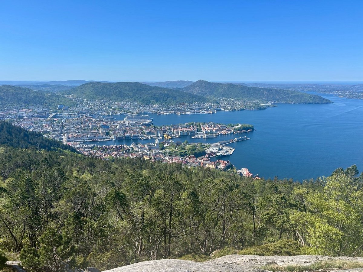 Sandviksfjellet (417&nbsp;m)