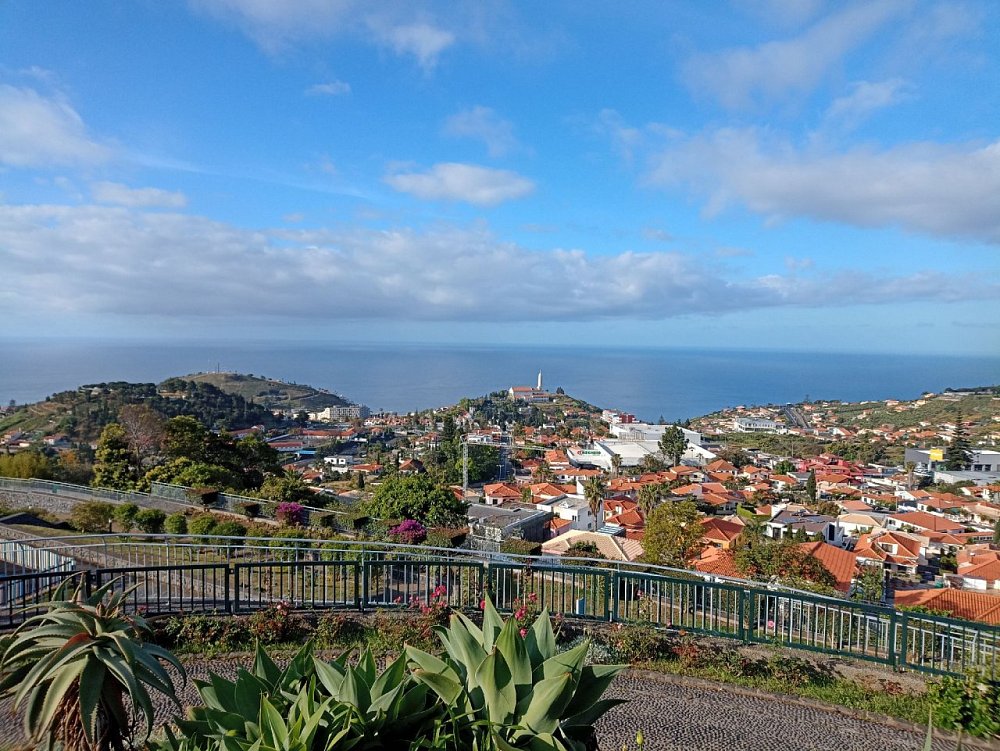 Pico dos Barcelos